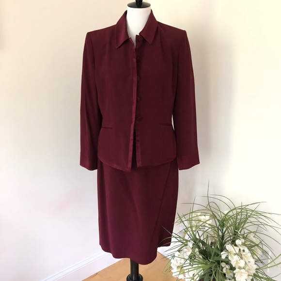 Final Price 🌹Kasper Petite Suit Set. - Picture 1 of 7